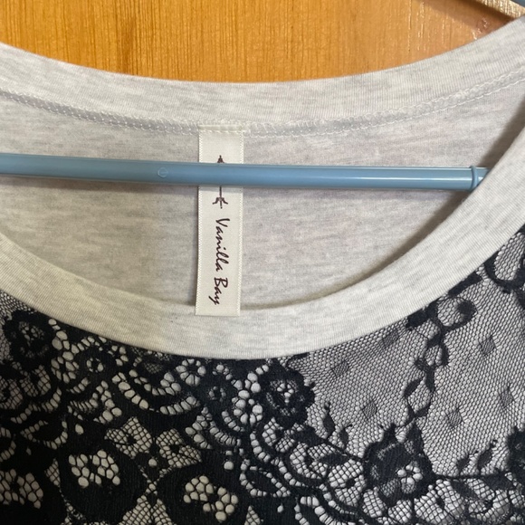 Lace Detail Tshirt - Picture 2 of 2